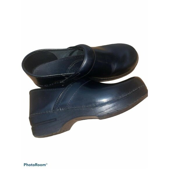 𝅺DANSKO Black Leather Slip On Clogs Nursing Shoes - Picture 1 of 6